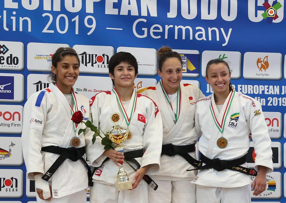 Mireia Lapuerta wins bronze in Berlin
